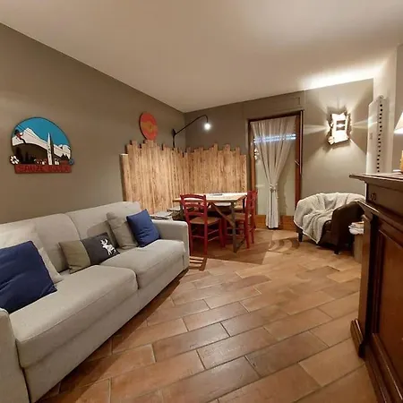 Delizioso In Pieno Centro Di Sauze Apartment