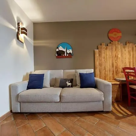 Delizioso In Pieno Centro Di Sauze *