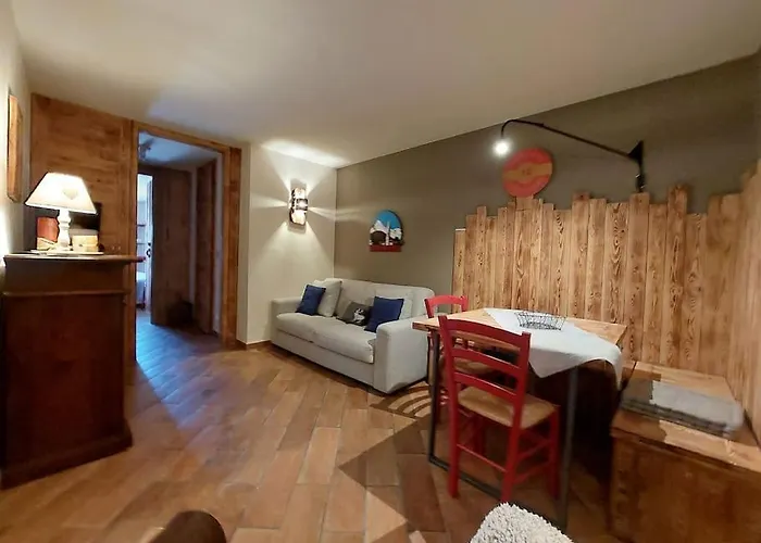 Delizioso In Pieno Centro Di Sauze Lägenhet Oulx